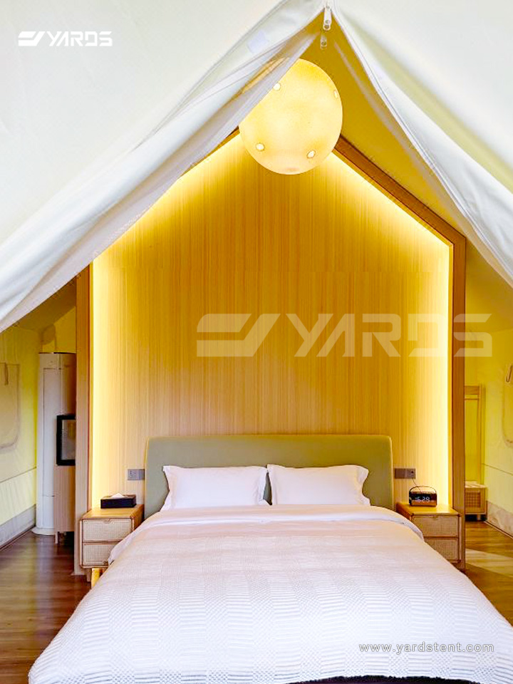 classic-safari-tent-interior-y4